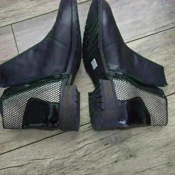 UNITY IN DIVERSITY  black boots size 39 - Picture 5 of 12